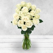 18 White Rose Bouquet